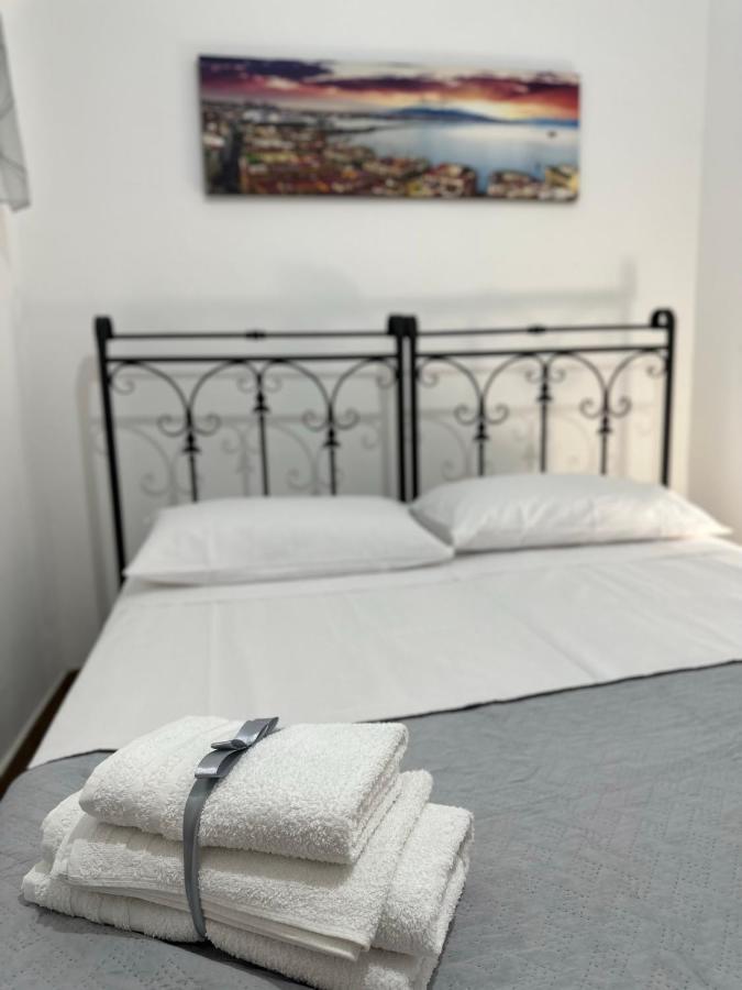 Villa L'Oasi Di Luis à Naples Extérieur photo